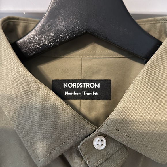 16.5 34/35 Nordstrom trim fit - non iron dress short - Picture 3 of 3